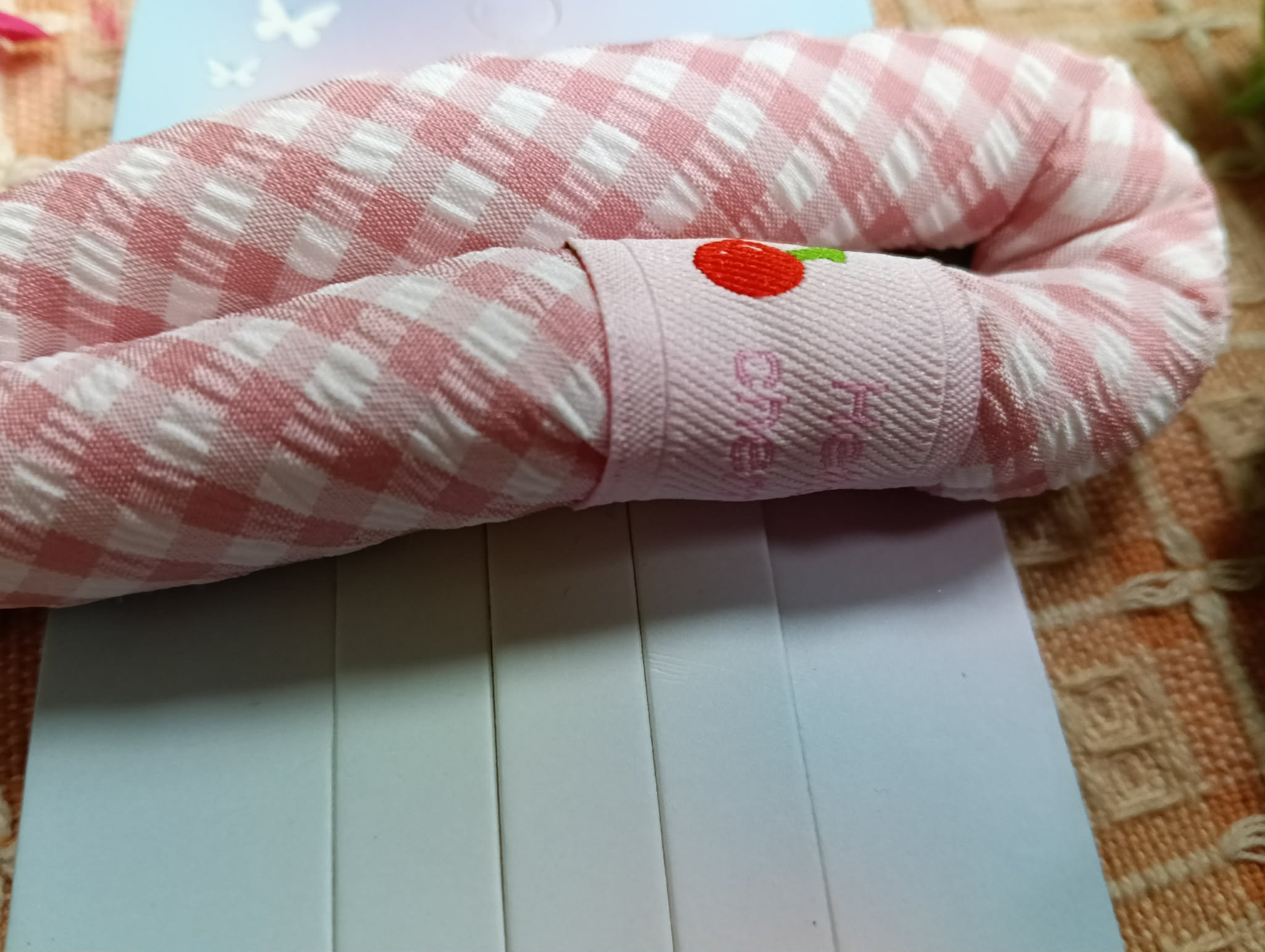 綠髮束+粉格髮夾組 圖片 2