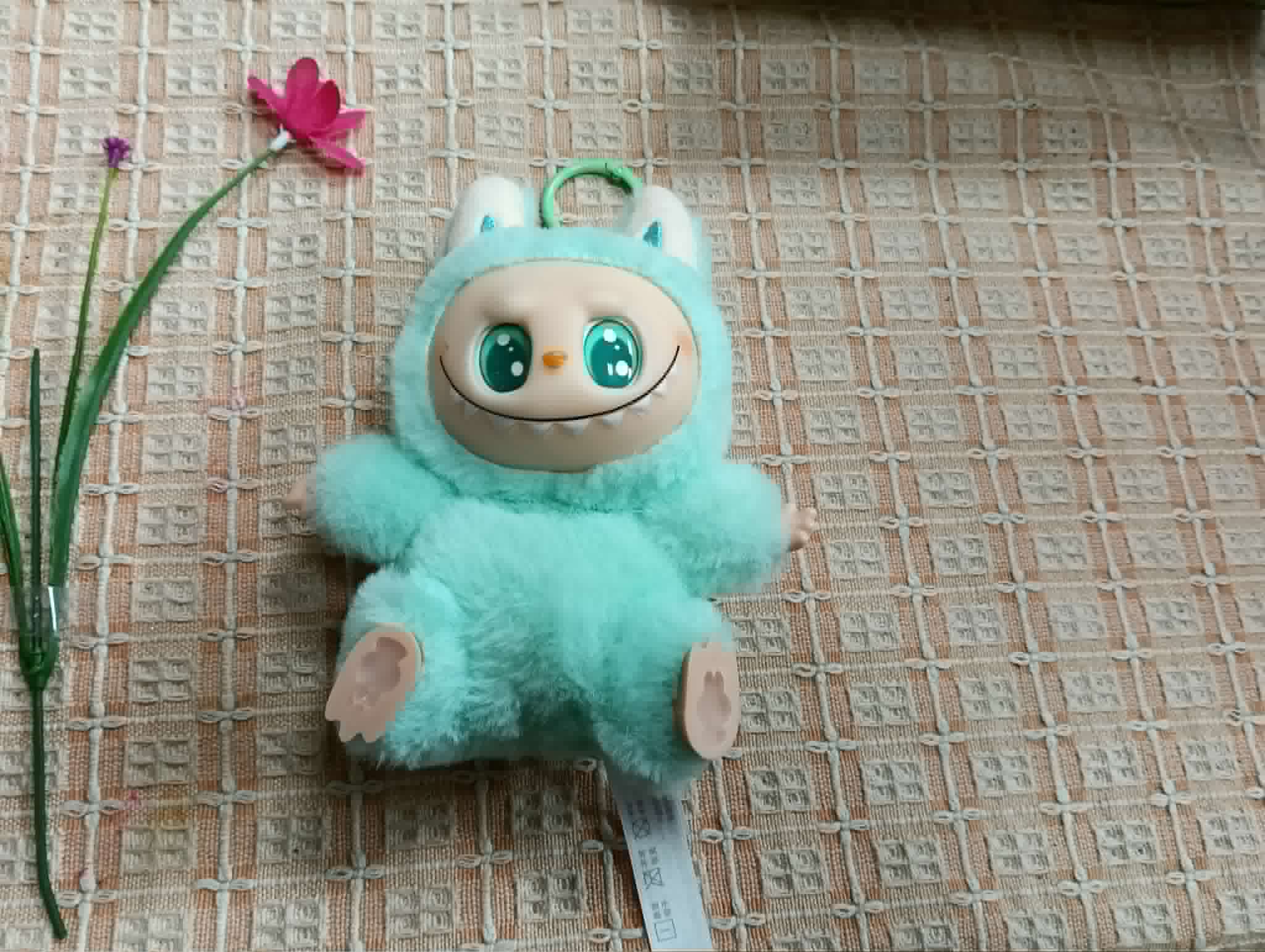 綠色拉布布玩偶