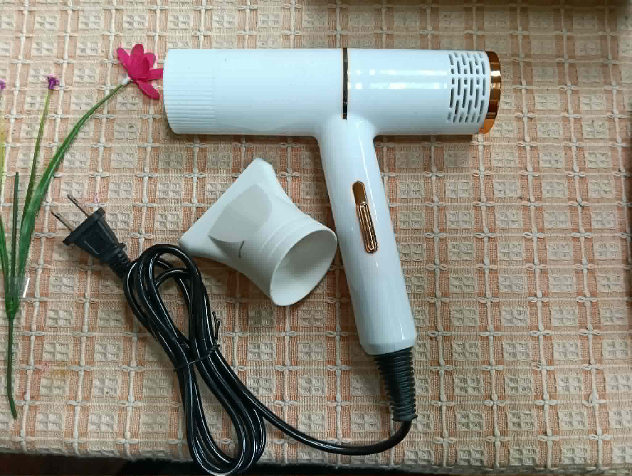 輕便型吹風機